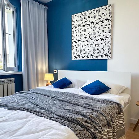 Adt Apartments Almaty Bagian luar foto