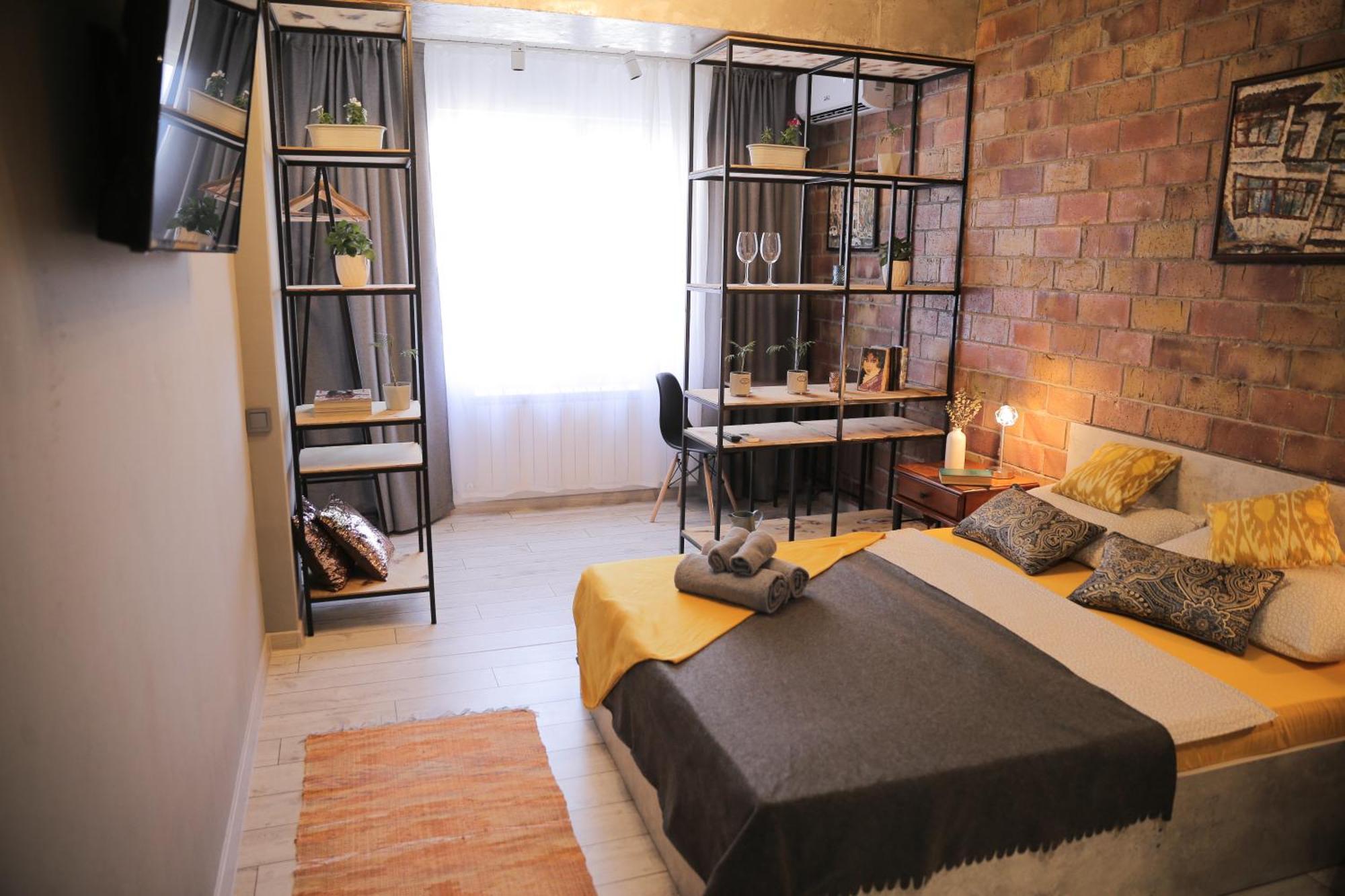 Adt Apartments Almaty Bagian luar foto