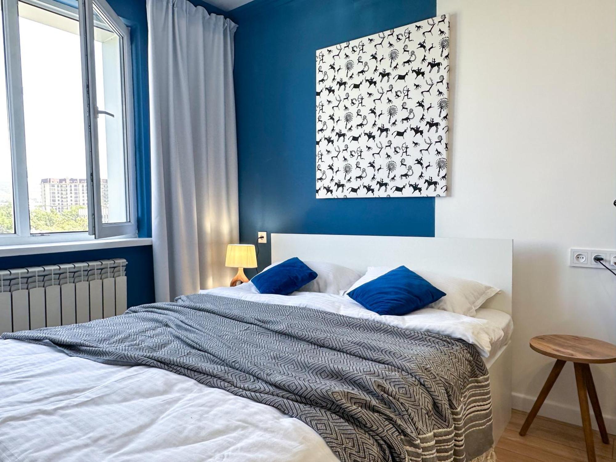 Adt Apartments Almaty Bagian luar foto
